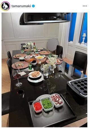 　田丸麻紀の自宅でのタコパ。田丸のインスタグラム＠ｔａｍａｒｕｍａｋｉより 