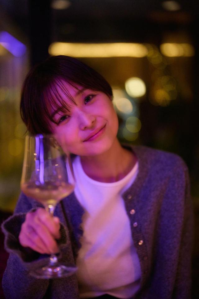 　渡邊渚さん写真集「水平線」（Ⓒ中村和孝／集英社）より