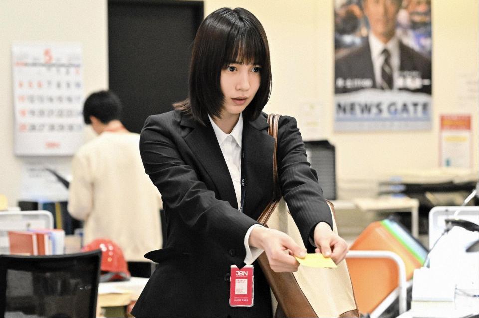 　熱演をみせる、のん。ＴＢＳ「キャスター」より