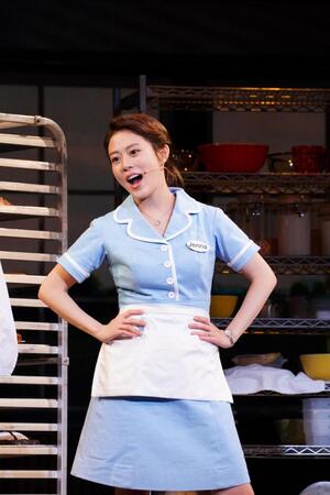 　熱演する高畑充希