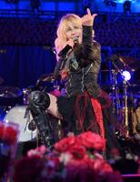 　ラストを飾ったＳＨＯＷ－ＹＡ・寺田恵子（撮影・伊藤笙子）