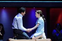 　熱演する高畑充希（右）