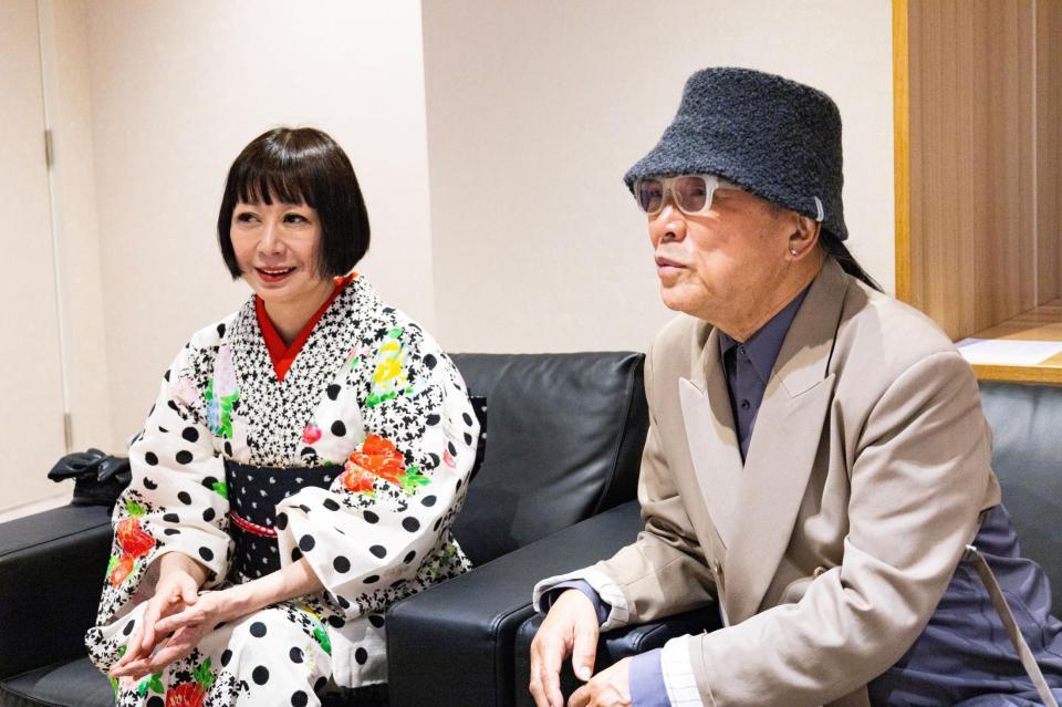 　笑顔で話すＫＡＯＲＵＫＯ（左）とドン小西氏