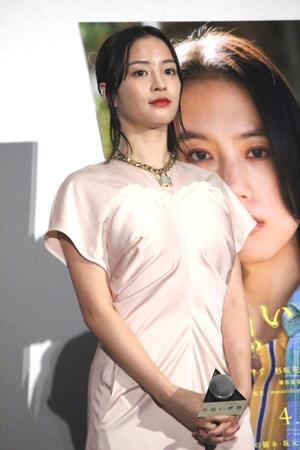 　舞台あいさつに登壇した広瀬すず