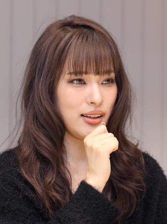 　デビューアルバムについて熱心に語るＭＩＹＵＵ（撮影・佐々木彰尚）