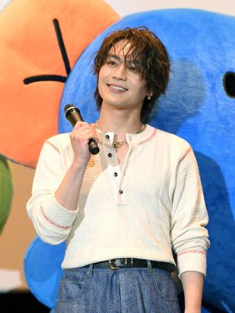 　舞台あいさつで「カワイイ宣言」をする松田元太（撮影・伊藤笙子）