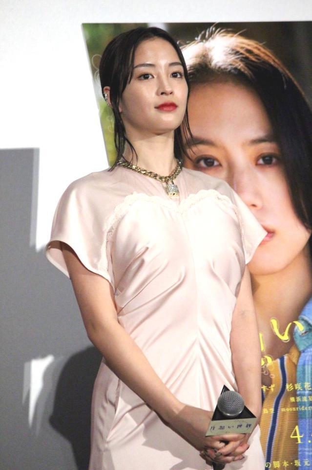 　舞台あいさつに登壇した広瀬すず