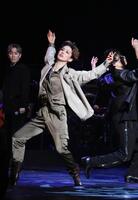 　宝塚退団後初コンサートで熱いステージングの彩風咲奈