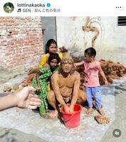 海外ロケは健在。バングラデシュでは泥だらけに…。ロッチ中岡のインスタグラム＠ｌｏｔｔｉｎａｋａｏｋａより