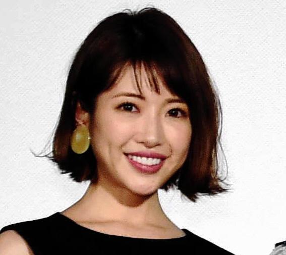 舟山久美子（くみっきー）／切り抜き（340P以上）　大量 くみっきー”モデル舟山久美子、髪を15センチ切りイメチェンに