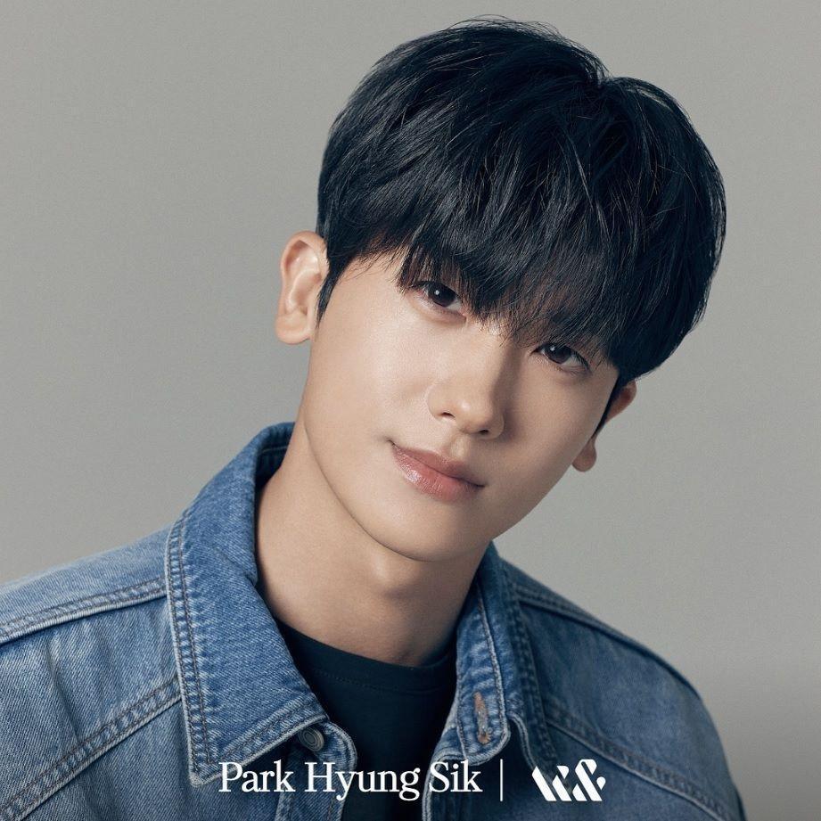 　パク・ヒョンシクの公式インスタグラム＠ｐｈｓ１１１６より