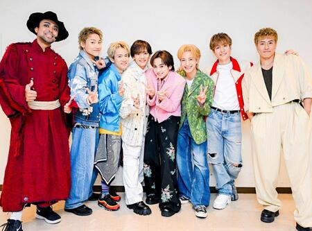 　（左から）ＥＸＩＬＥ　ＮＥＳＭＩＴＨ、小森隼、浦川翔平、中島颯太、吉野北人、木村慧人、ＥＸＩＬＥ　ＴＥＴＳＵＹＡ、中務裕太