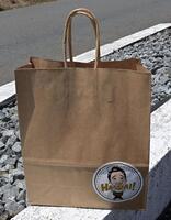 　バームＳＡＩＴＯＵの紙袋（撮影・持木克友）