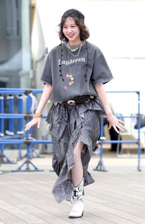 　イベントに登場する河北麻友子（撮影・西岡正）