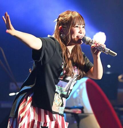 　ファンに妊娠を報告した中川翔子（撮影・園田高夫）