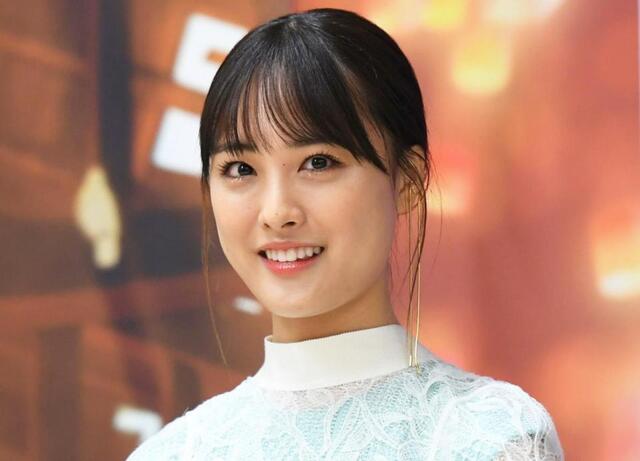 自分で切った？！大友花恋「ぱつーん、ぱつつーん」な新髪形に反響