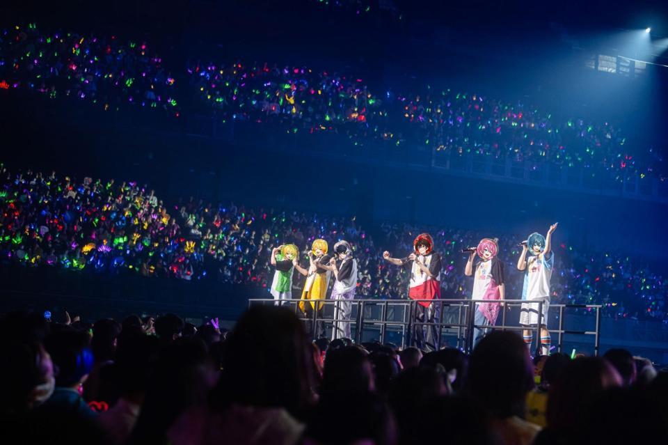 　ＡＭＰＴＡＫｘＣＯＬＯＲＳ