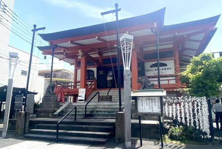 　“嵐の聖地”として知られる「毘沙門天　善國寺」