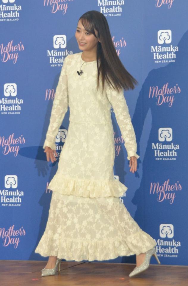 　マヌカヘルス社「母の日ポップアップイベント」に登場した近藤千尋