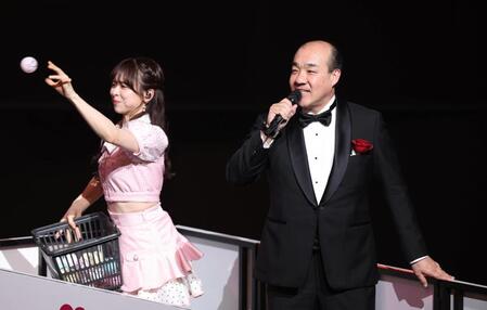 　あいさつをする西村誠司氏（５日）