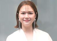 　村重杏奈（２０２４年２月撮影）