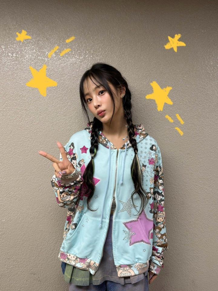 ★MEENDERI★BLACKPINKジス NEWJEANSミンジ着用カットソー★人気 ☆MEENDERI☆BLACKPINKジス NEWJEANSミンジ着用カットソー☆人気