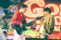 　親子共演を果たした（左から）ハマ・オカモト、浜田雅功　ⓒＧＯＢＵ　ＧＯＢＵ　Ｆｅｓｔｉｖａｌ　撮影：渡邉一生