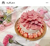 　手作りカーネーションケーキ。希空のインスタグラム＠ｎ＿０７＿ａ．ｓより