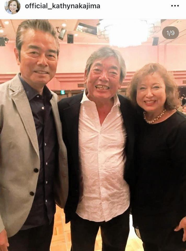 　中央がエディ藩さん。キャシー中島のインスタグラム＠ｏｆｆｉｃｉａｌ＿ｋａｔｈｙｎａｋａｊｉｍａより