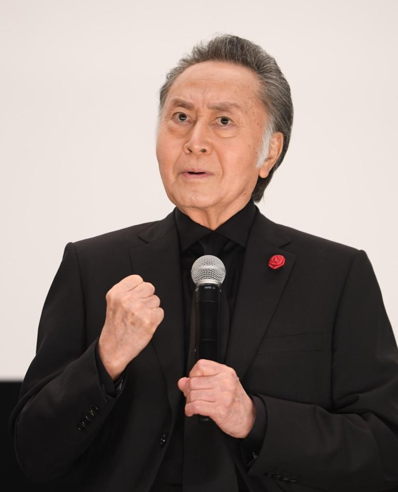 　撮影時の思い出を語る北大路欣也（撮影・村中拓久）