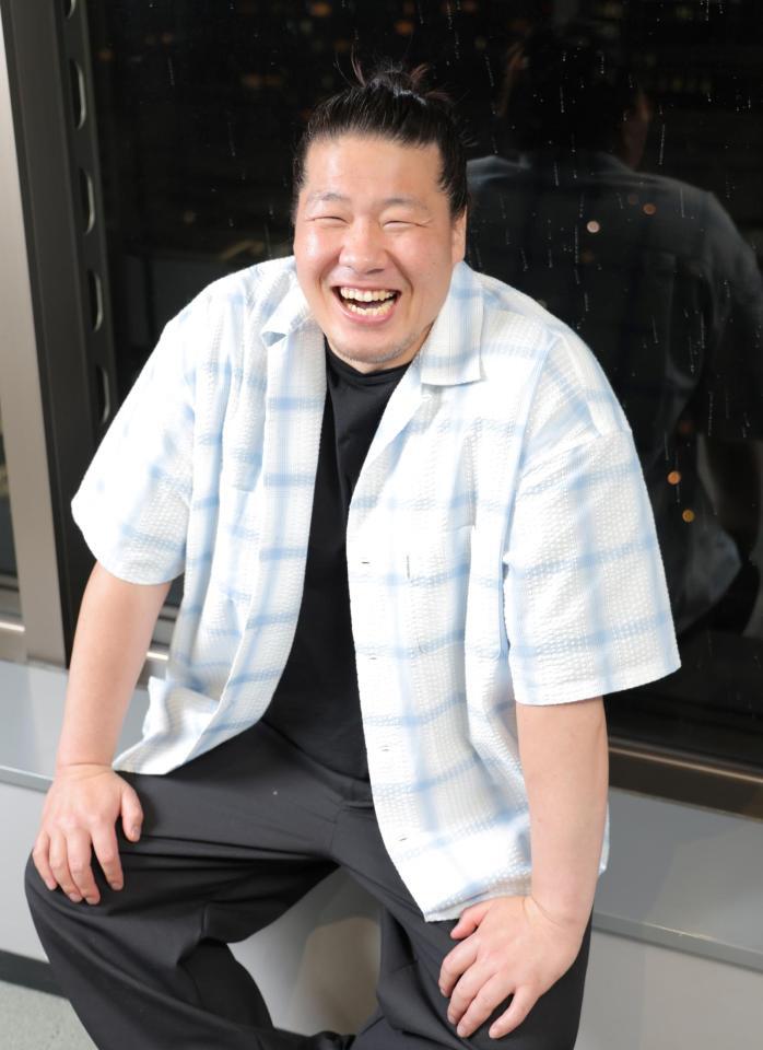 　屈託のない笑顔に人柄がにじむ一ノ瀬ワタル（撮影・吉澤敬太）