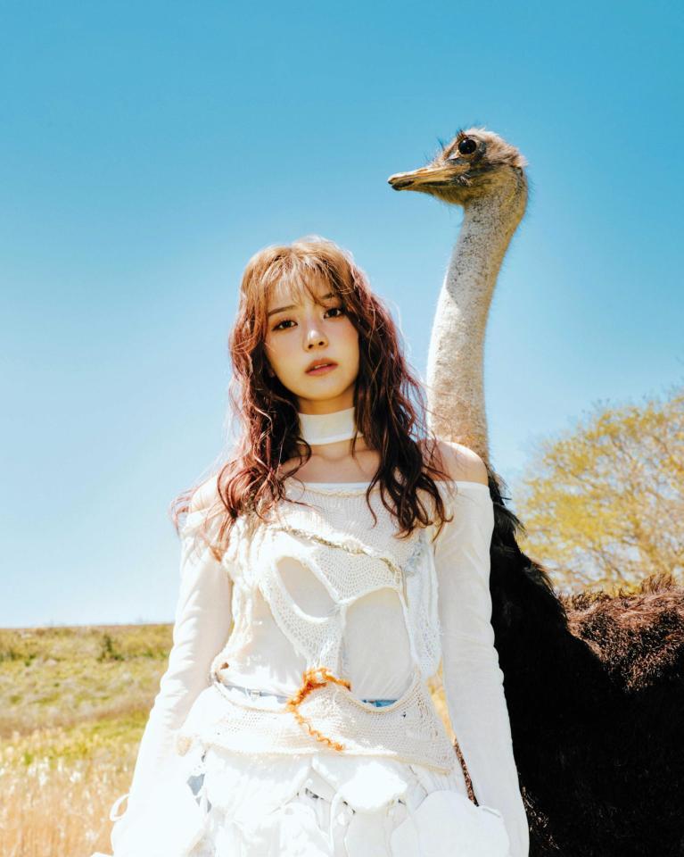 　ソロデビューが決定した小林由依