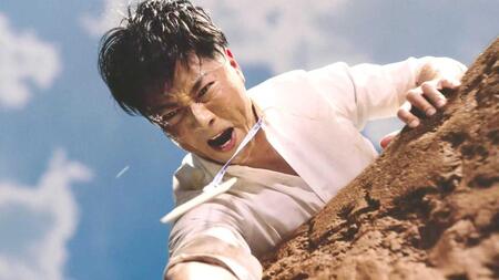 　１１年ぶりに崖から叫ぶケイン・コスギ　