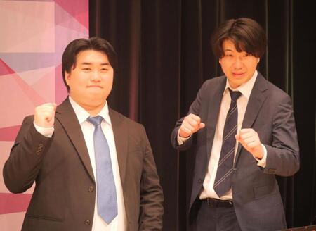 　優勝したシネマ特区の嶋田奨太（左）と和深