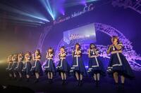 　熱唱する高嶺のなでしこⓒ林晋介、星野耕作