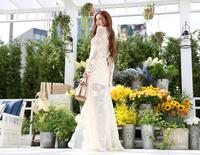 　ポーズをとるＳＡＮＡ（撮影・棚橋慶太）