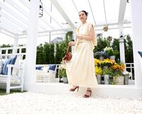 　笑顔を見せる波瑠（撮影・棚橋慶太）