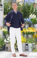 　ポーズをとる渡部篤郎