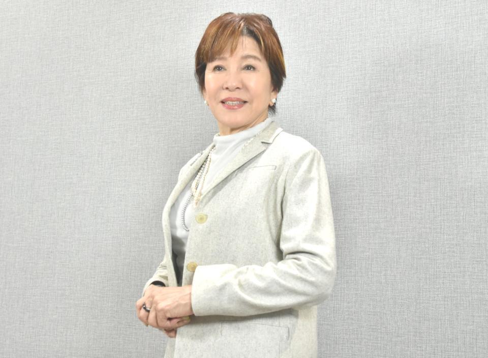 　取材会に出席した十朱幸代