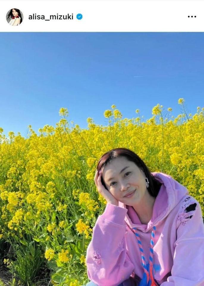 　８頭身は健在！観月ありさのインスタグラム＠ａｌｉｓａ＿ｍｉｚｕｋｉより
