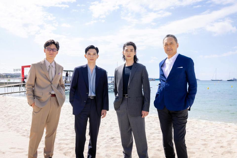 　カンヌ入りした映画「国宝」の（左から）李相日監督、吉沢亮、横浜流星、渡辺謙　©ＫＡＺＵＫＯ　ＷＡＫＡＹＡＭＡ