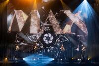 　３０周年記念ツアー「ＭＡＸ　３０ｔｈ　ＬＩＶＥ　ＣＯＮＴＡＣＴ　２０２５　～Ｗａｙｓ　Ｔｏ　Ｇｏ～」の初日を迎えたＭＡＸ（撮影・田中聖太郎）