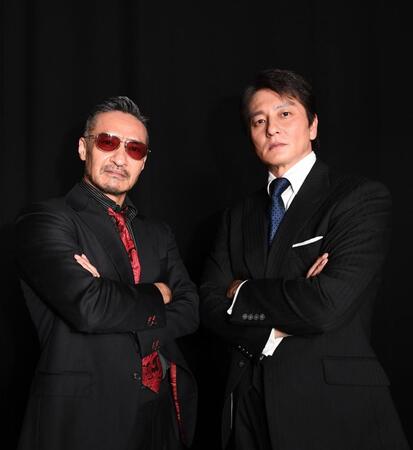 　ダブル主演の山口祥行（左）と本宮泰風（撮影・園田高夫）