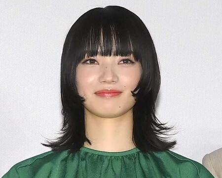 小松菜奈（２０２２年）