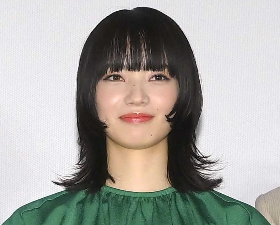 小松菜奈（２０２２年）