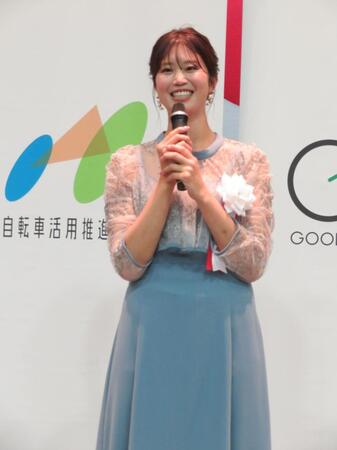 自身の自転車活用の近況を語る稲村亜美