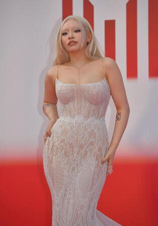 　「ＭＵＳＩＣ　ＡＷＡＲＤＳ　ＪＡＰＡＮ　２０２５」授賞式のレッドカーペットに登場したちゃんみな（撮影・出月俊成）