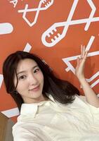 　ラジオに出演した福井セリナ