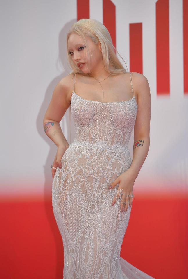 　「ＭＵＳＩＣ　ＡＷＡＲＤＳ　ＪＡＰＡＮ　２０２５」授賞式のレッドカーペットに登場したちゃんみな（撮影・出月俊成）