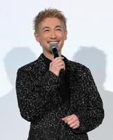 　金髪姿で登場したディーン・フジオカ（撮影・伊藤笙子）